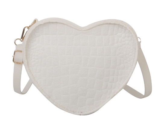 Cute Heart Shaped Design Purse - Don't Know What To Gift