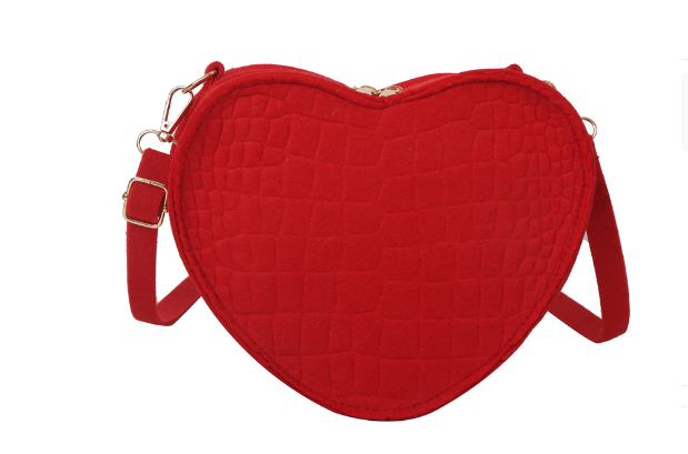 Cute Heart Shaped Design Purse - Don't Know What To Gift