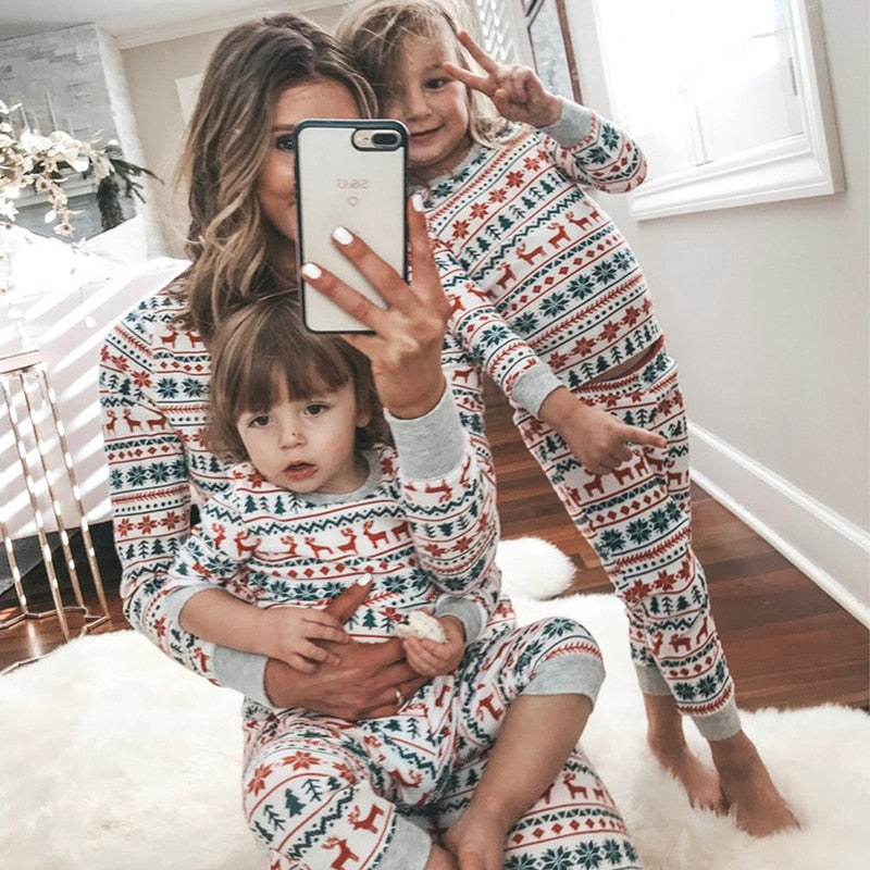 Family Matching Christmas Pajamas Set - Don't Know What To Gift